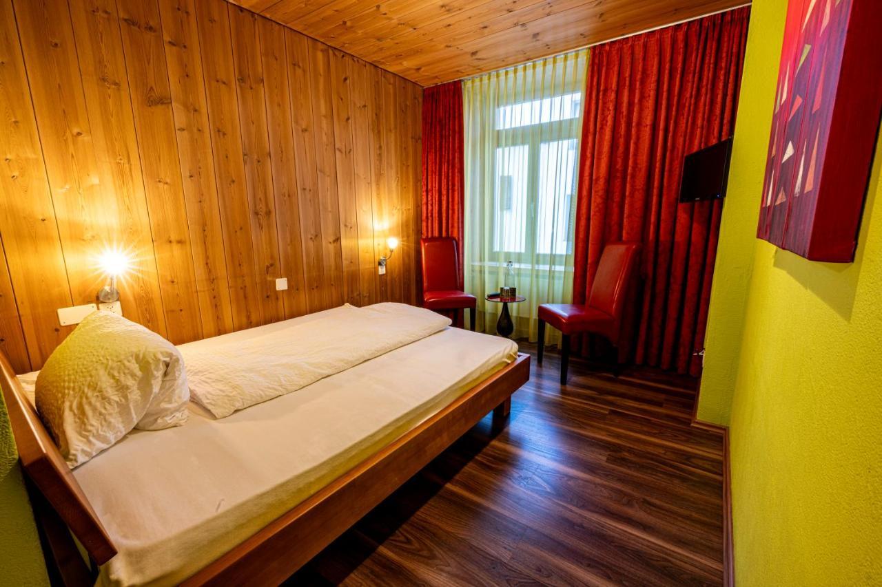 Curuna Hotel-Garni B&B Scuol Exterior foto