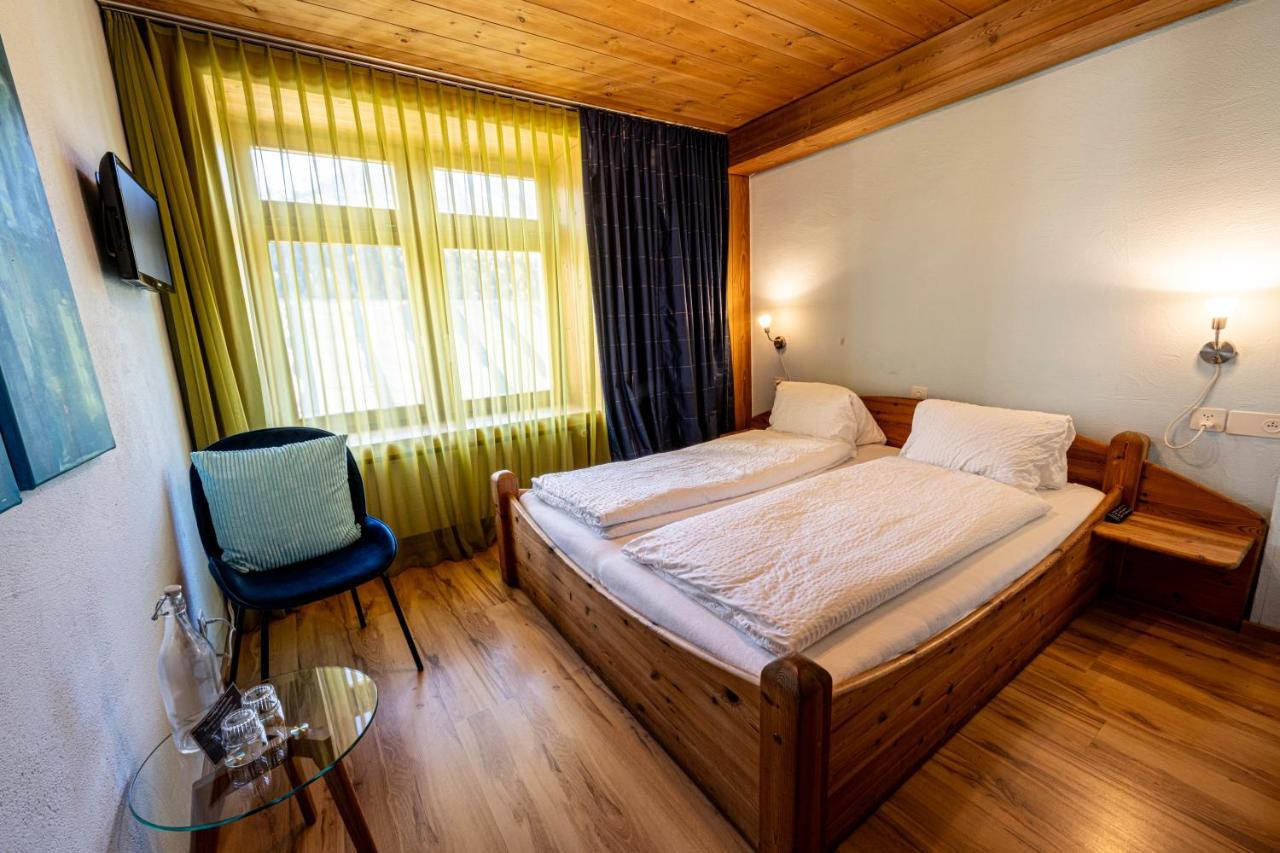 Curuna Hotel-Garni B&B Scuol Exterior foto